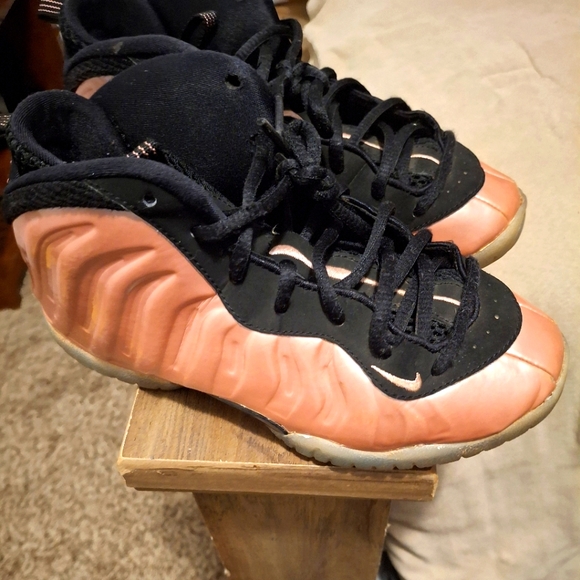 Kids 2Y Rose gold Foams - Picture 1 of 6